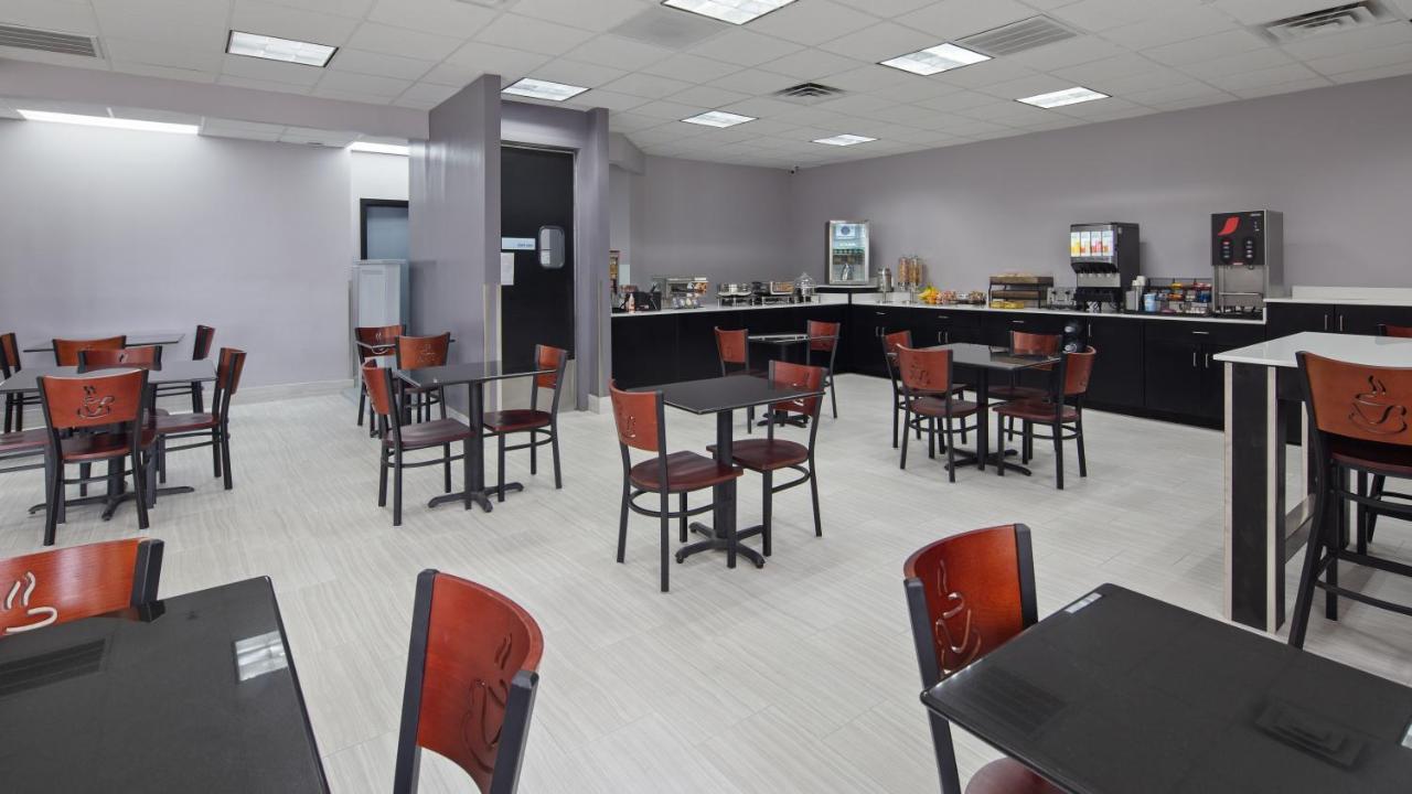 Clarion Pointe Jacksonville Near Camp Lejeune Ngoại thất bức ảnh