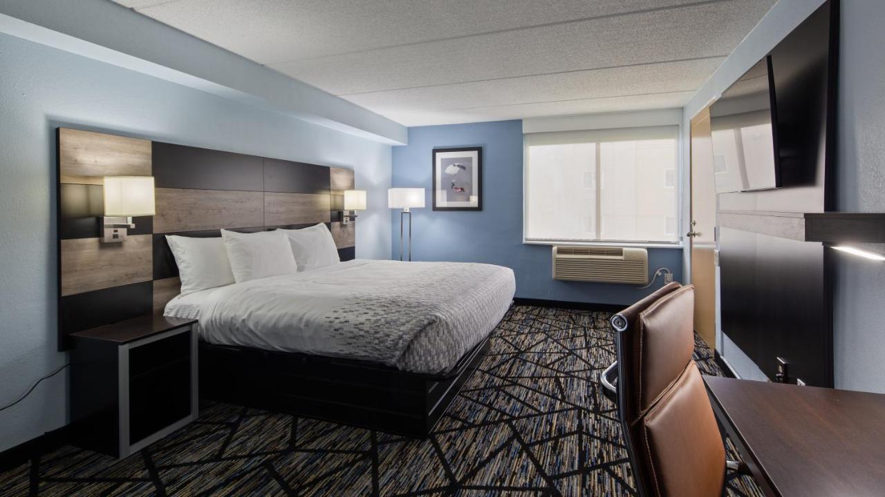 Clarion Pointe Jacksonville Near Camp Lejeune Ngoại thất bức ảnh