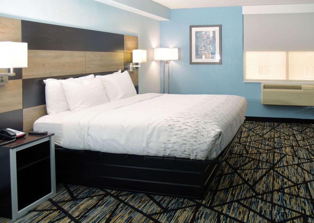 Clarion Pointe Jacksonville Near Camp Lejeune Ngoại thất bức ảnh
