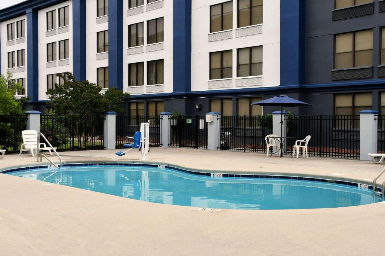 Clarion Pointe Jacksonville Near Camp Lejeune Ngoại thất bức ảnh