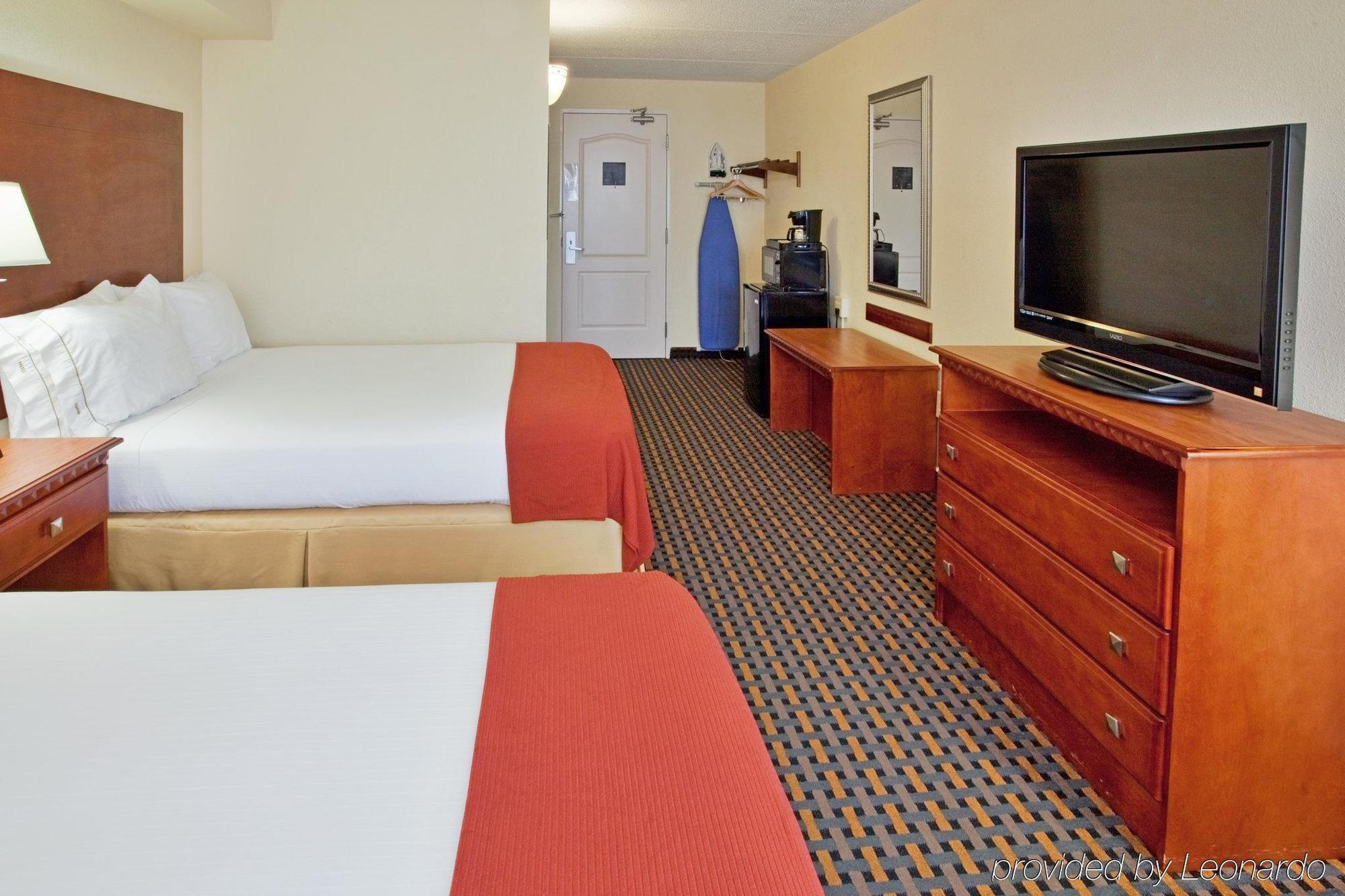 Clarion Pointe Jacksonville Near Camp Lejeune Phòng bức ảnh